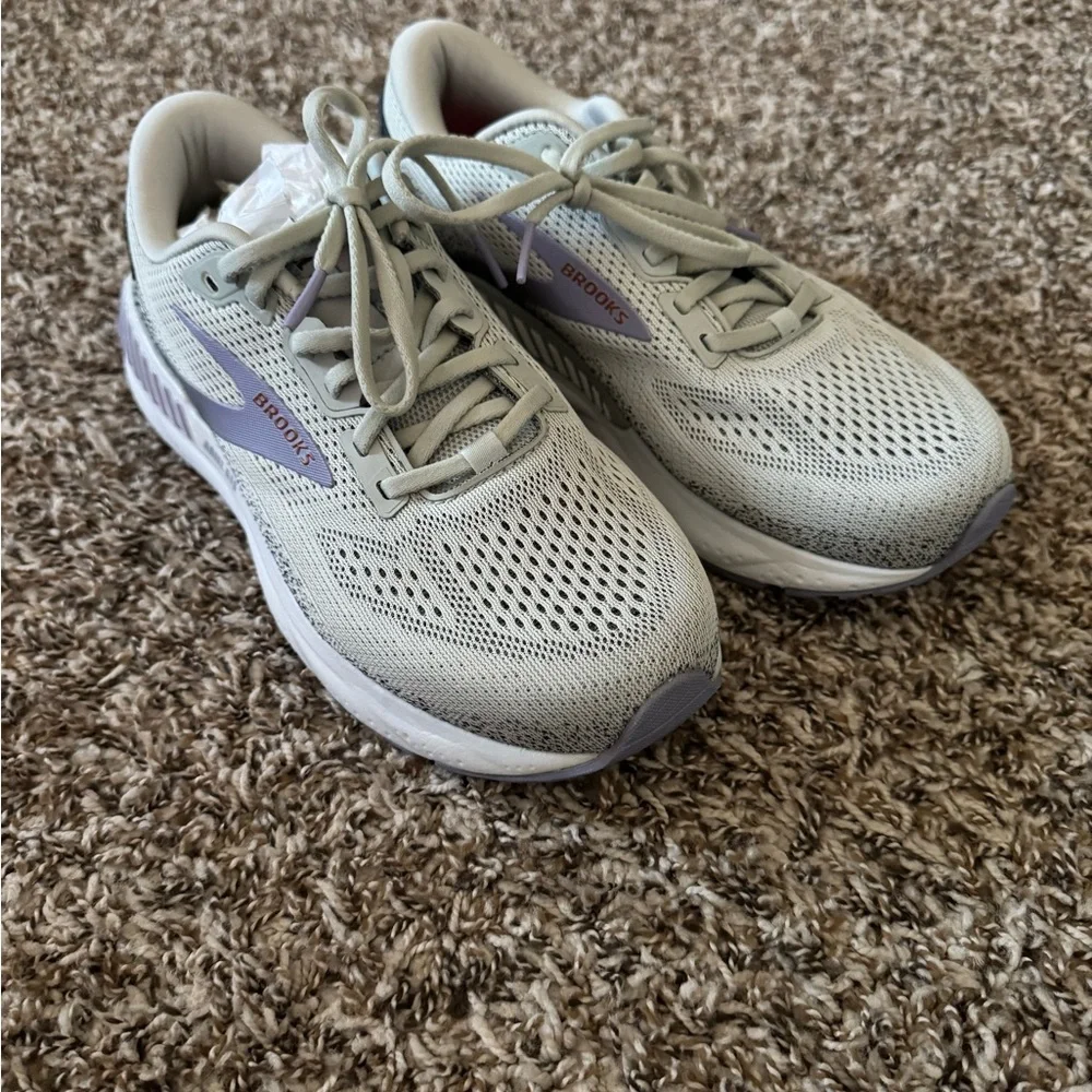 Brooks Ariel GTS Women’s 8.5 Wide D Gray Stability Running Shoes - Picture 1 of 10